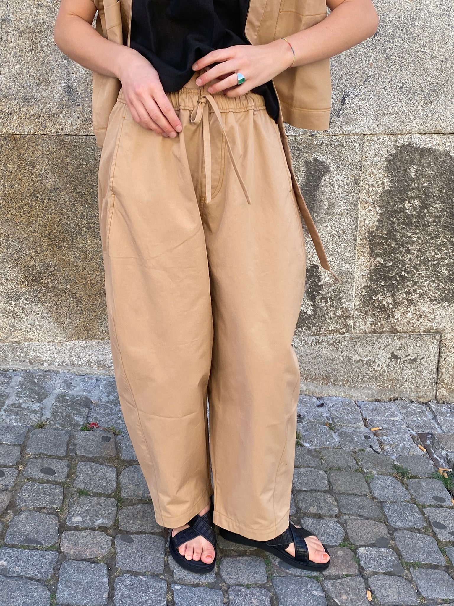 Balão trousers, Caramel