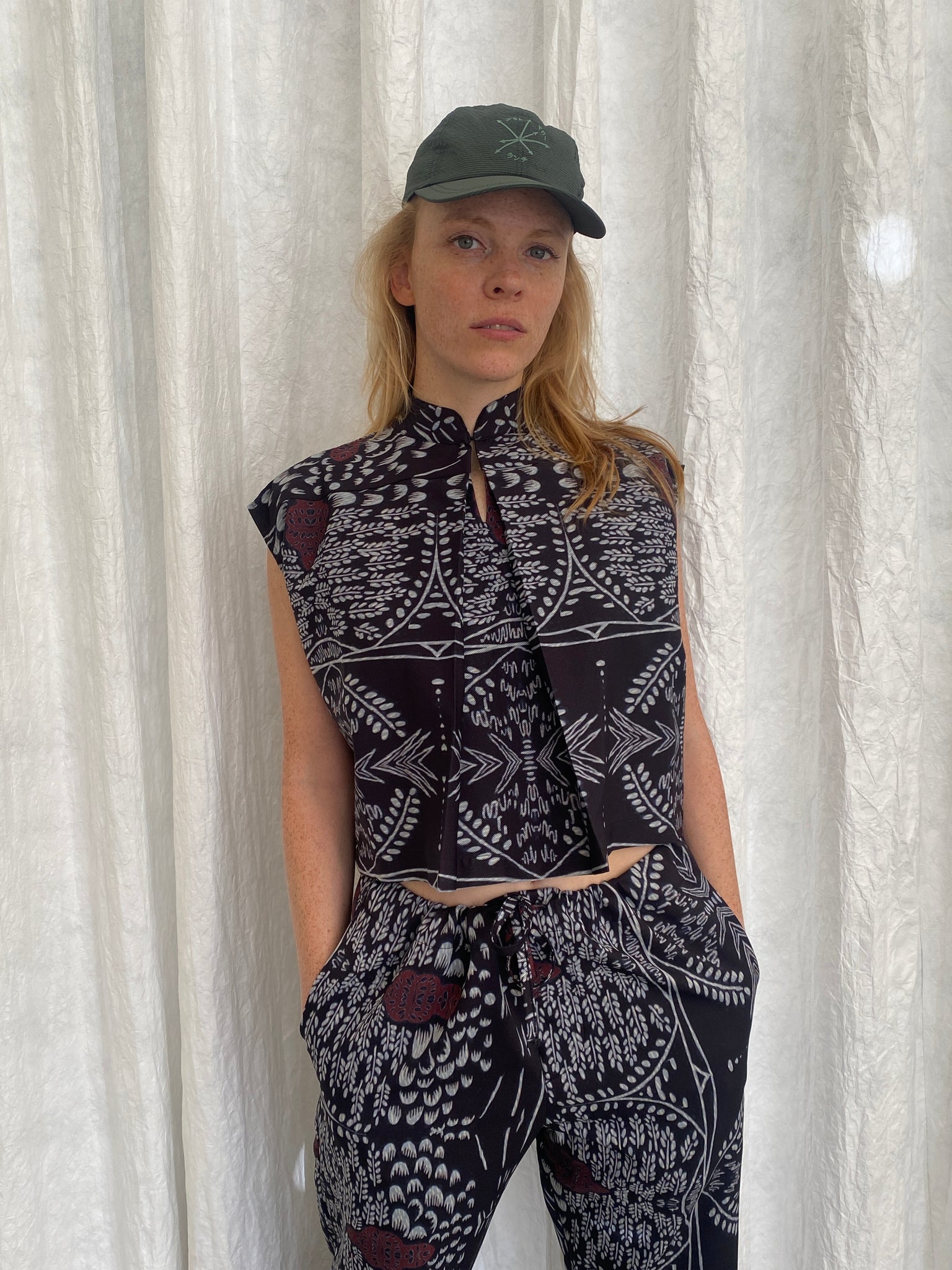 Ni blouse, black pattern