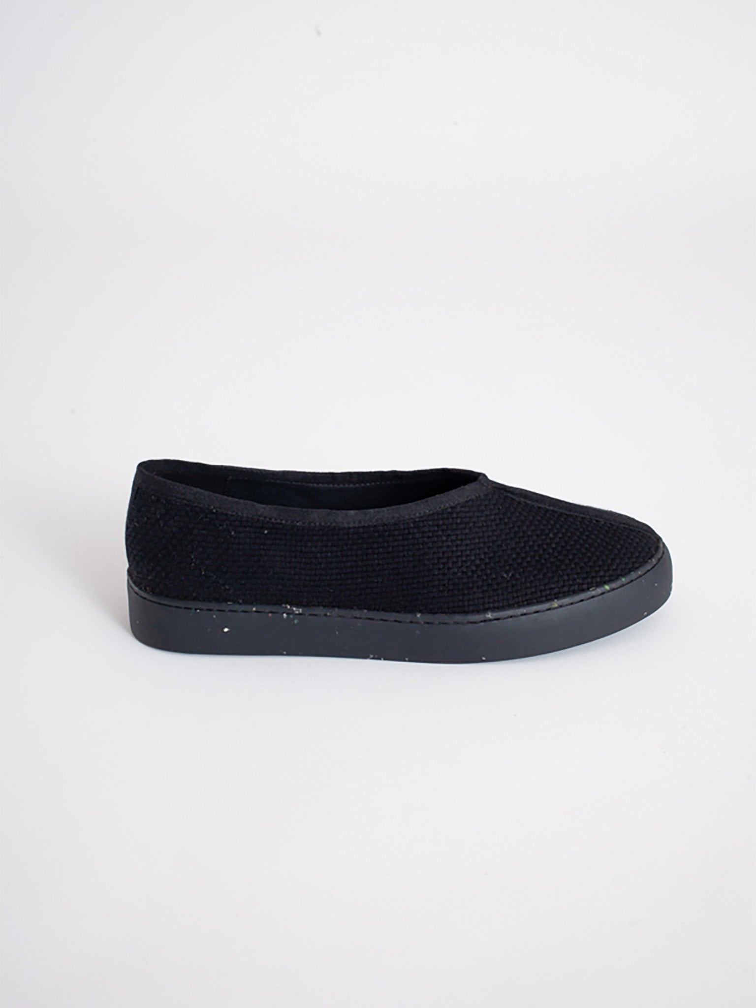 Reality Studio Ming Slip-On Black Vegan