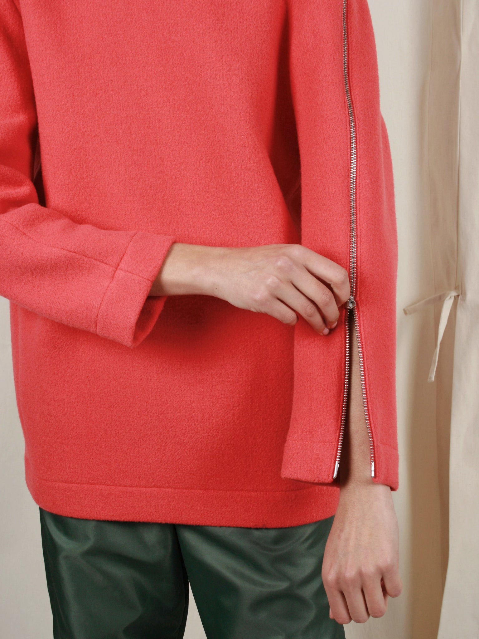 Reality Studio Todd pullover raspberry